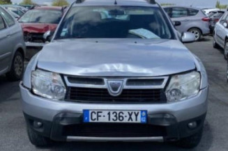 Poignee porte arriere gauche DACIA DUSTER 1