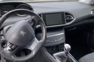 Poignee interieur avant droit PEUGEOT 308 2 SW