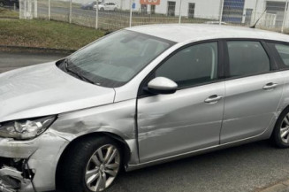 Poignee porte arriere gauche PEUGEOT 308 2 SW