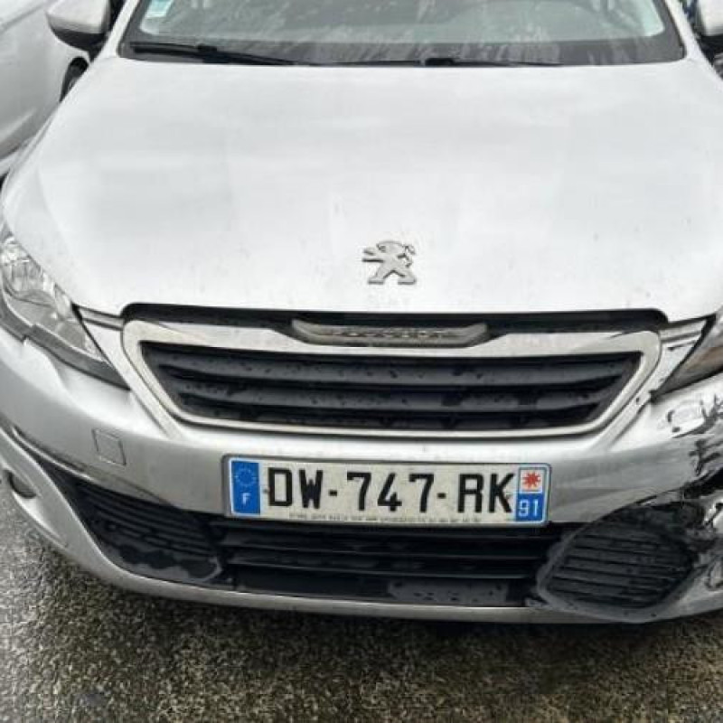 Poignee porte arriere gauche PEUGEOT 308 2 SW Photo n°18