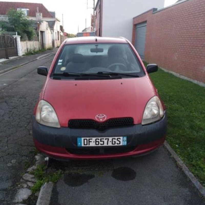 Pare choc arriere TOYOTA YARIS 1 Photo n°7