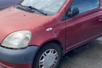 Pare choc arriere TOYOTA YARIS 1