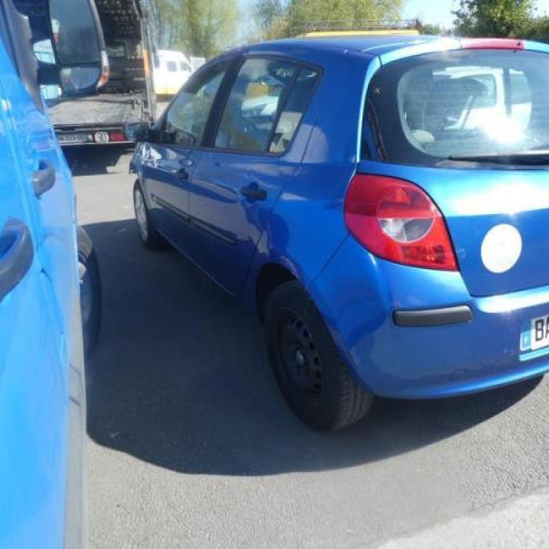 Boitier UCH RENAULT CLIO 3 Photo n°7