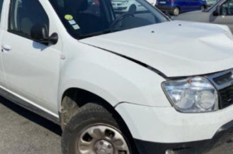 Pare choc arriere DACIA DUSTER 1