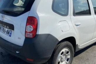 Pare choc arriere DACIA DUSTER 1