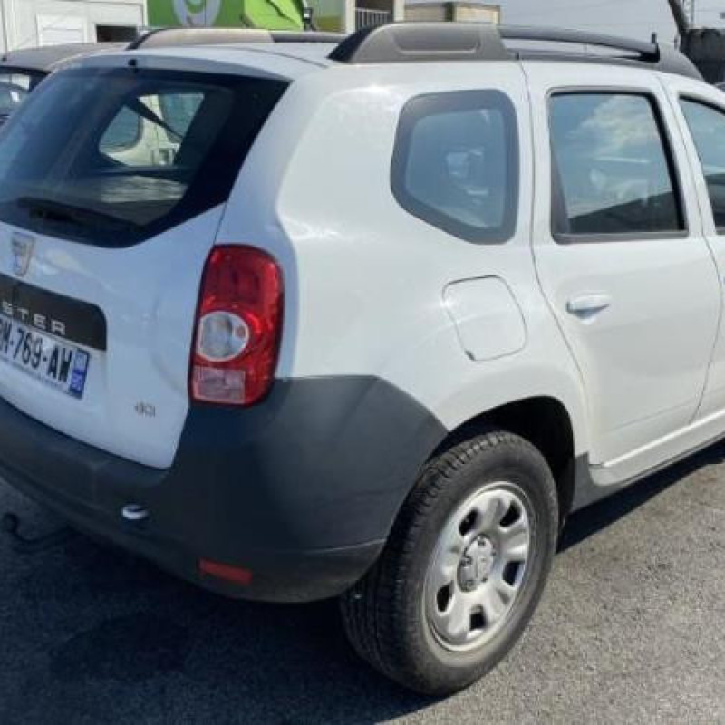 Pare choc arriere DACIA DUSTER 1 Photo n°20