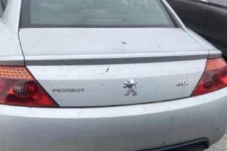 Pare choc arriere PEUGEOT 407