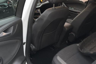 Poignee interieur avant droit OPEL ASTRA K