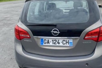 Pare choc arriere OPEL MERIVA B