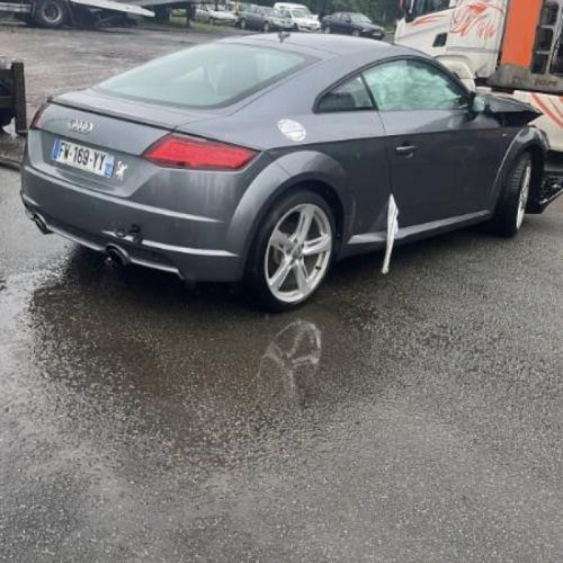 Pare choc arriere AUDI TT 3 Photo n°9