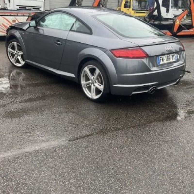 Pare choc arriere AUDI TT 3 Photo n°10