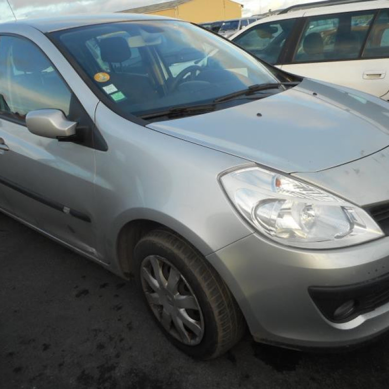 Boitier UCH RENAULT CLIO 3 Photo n°5