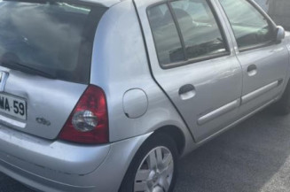 Pare choc arriere RENAULT CLIO 2