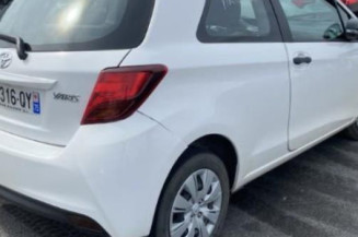 Custode arriere droit TOYOTA YARIS 3