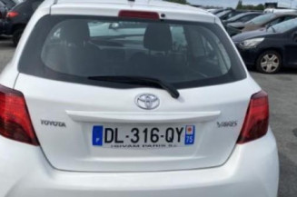 Custode arriere droit TOYOTA YARIS 3