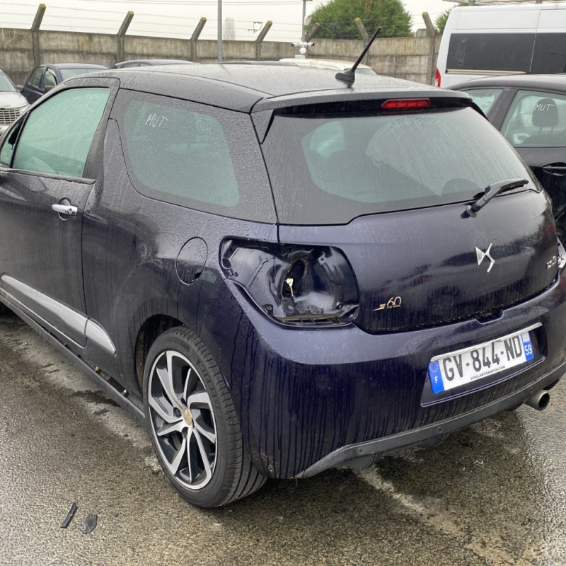 DS DS3 PHASE 2 1.2 VTI - 12V Photo n°4