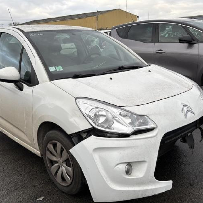 Pare choc arriere CITROEN C3 2 Photo n°9