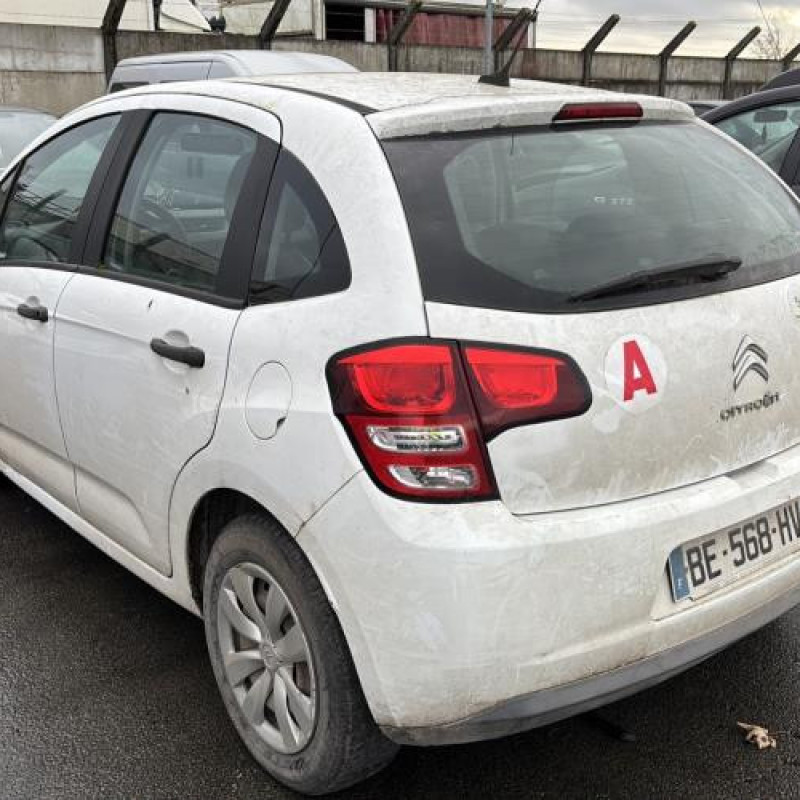 Pare choc arriere CITROEN C3 2 Photo n°11