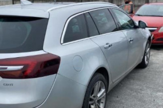 Pare choc arriere OPEL INSIGNIA 1