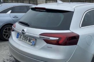 Pare choc arriere OPEL INSIGNIA 1