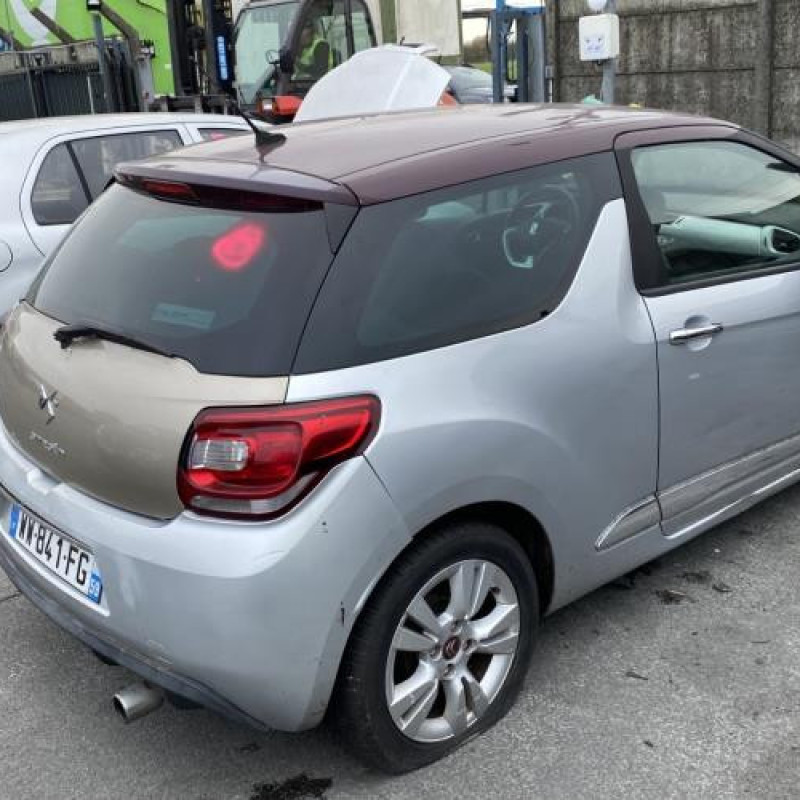 Pare choc arriere CITROEN DS3 Photo n°10