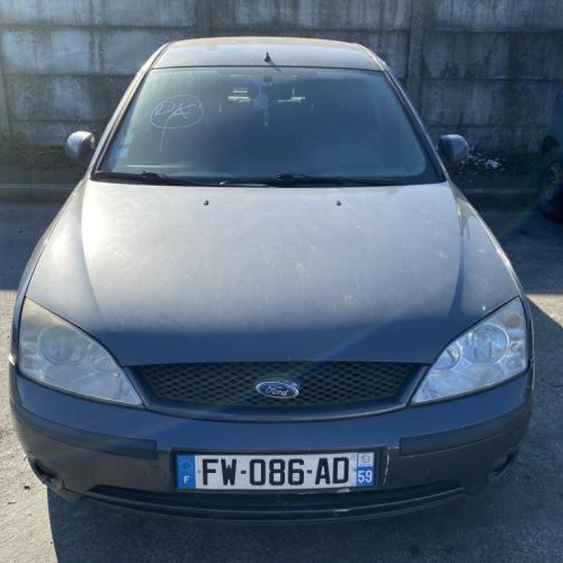 Pare choc arriere FORD MONDEO 2 Photo n°8