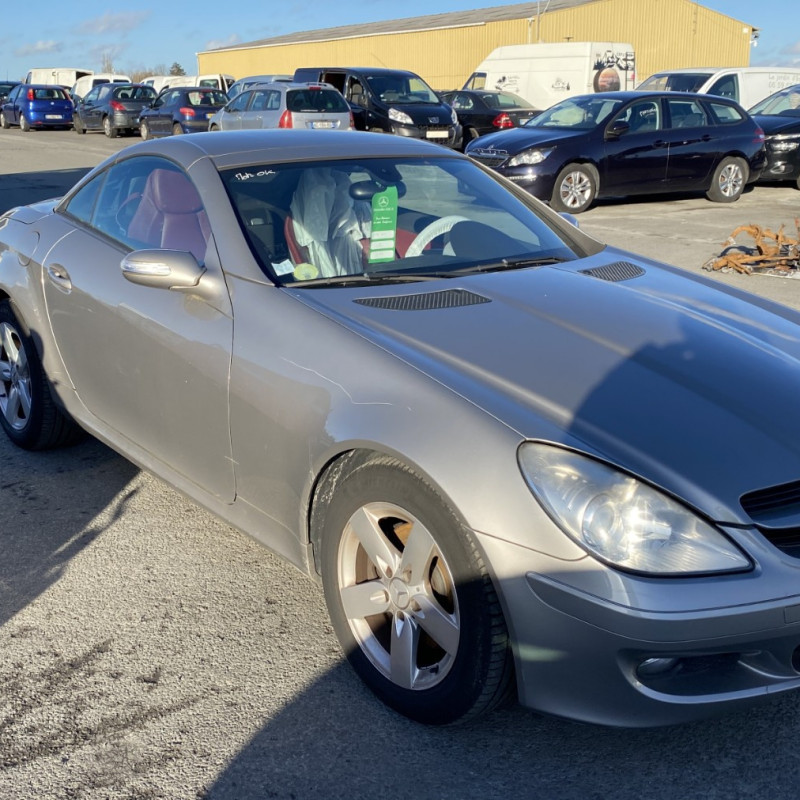 MERCEDES CLASSE SLK 171 PHASE 1 CABRIOLET 280 3.0i - 24V V6 Photo n°2