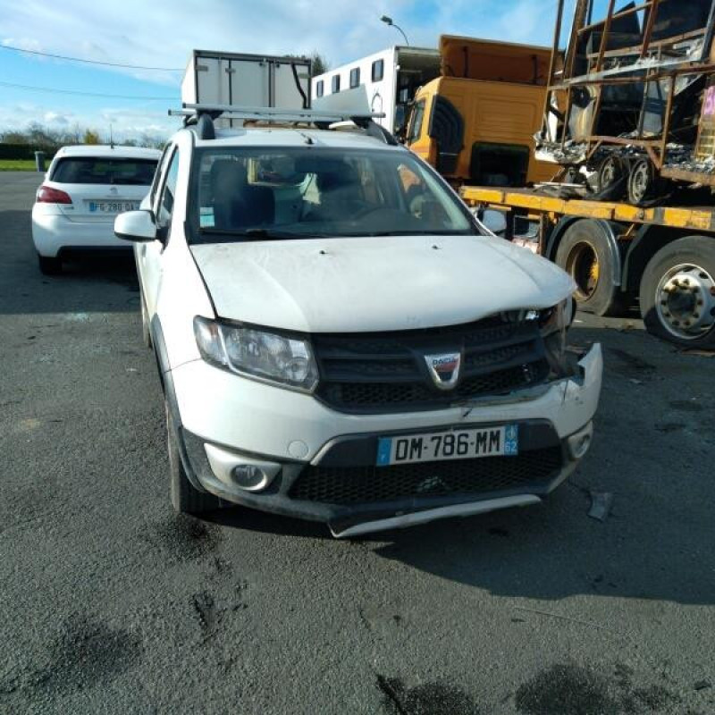 DACIA SANDERO 2 PHASE 1 0.9i - 12V TURBO TCE 90 Photo n°22