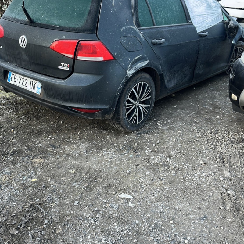 VOLKSWAGEN GOLF 7 PHASE 1 1.6 TDI - 16V TURBO Photo n°3