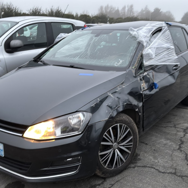 VOLKSWAGEN GOLF 7 PHASE 1 1.6 TDI - 16V TURBO Photo n°12