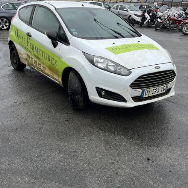 Pare choc arriere FORD FIESTA 6 Photo n°8