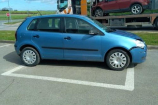 Pare choc arriere VOLKSWAGEN POLO 4