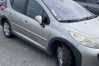 Pare choc arriere PEUGEOT 207