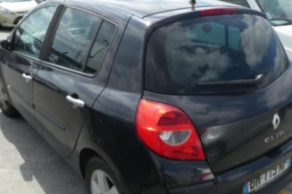 Pare choc arriere RENAULT CLIO 3