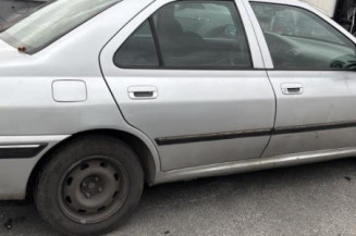 Pare choc arriere PEUGEOT 406