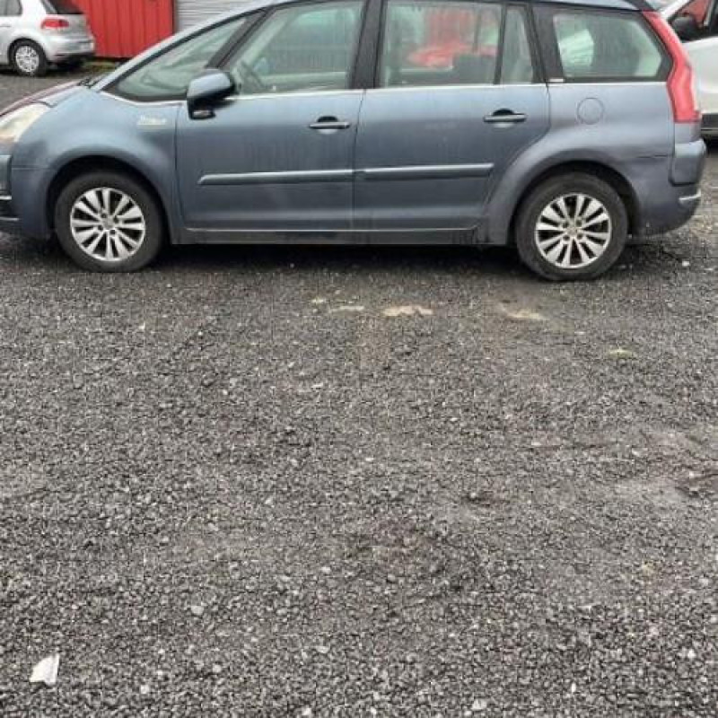 Pare choc arriere CITROEN C4 GRAND PICASSO 1 Photo n°5