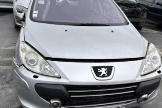 Pare choc arriere PEUGEOT 307