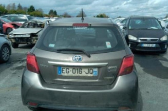 Poignee porte arriere gauche TOYOTA YARIS 3