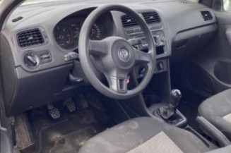 Pompe de direction VOLKSWAGEN POLO 5