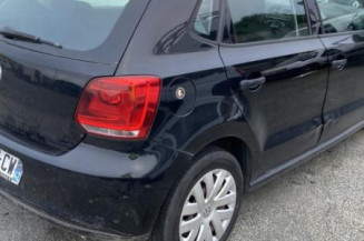 Pare choc arriere VOLKSWAGEN POLO 5