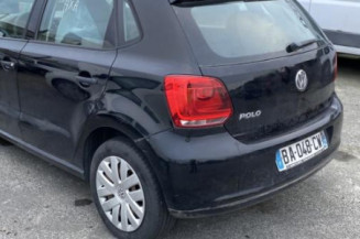 Pare choc arriere VOLKSWAGEN POLO 5