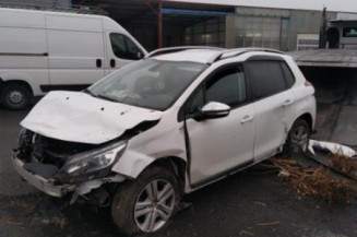 Pare choc arriere PEUGEOT 2008 1