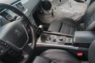 Pompe de direction PEUGEOT 508 1