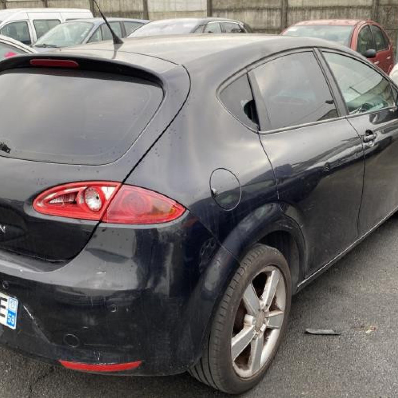 Pare choc arriere SEAT LEON 2 Photo n°10