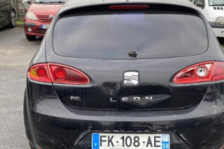 Pare choc arriere SEAT LEON 2