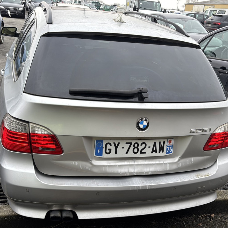 BMW SERIE 5 E61 TOURING PHASE 2 BREAK 525i 3.0i - 24V L6 Photo n°6