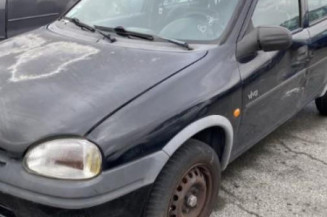 Aile avant gauche OPEL CORSA B