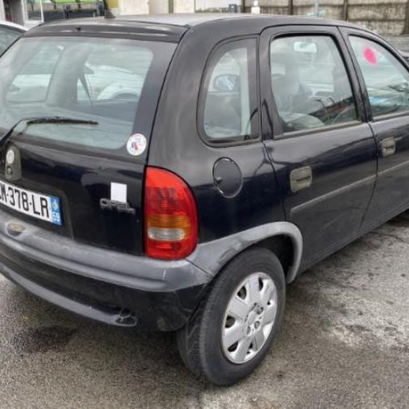 Aile avant gauche OPEL CORSA B Photo n°7