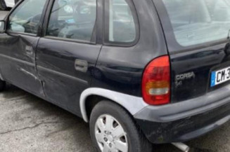 Aile avant gauche OPEL CORSA B