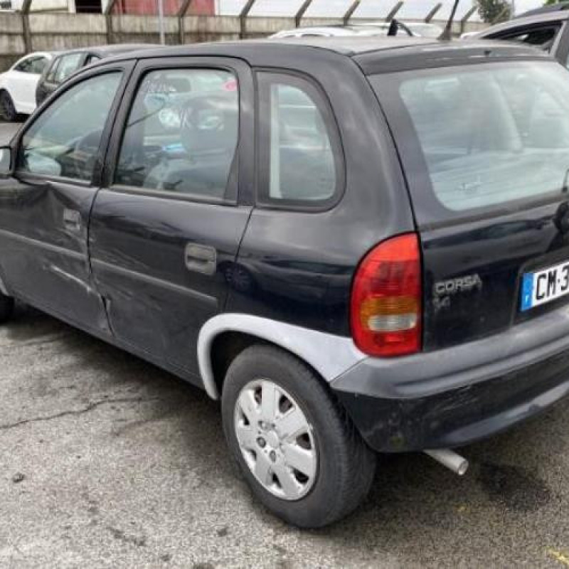 Aile avant gauche OPEL CORSA B Photo n°8